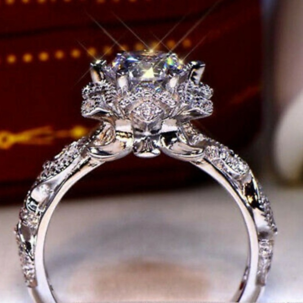 NEW 925 Sterling Silver Wedding Ring - Picture 2 of 9